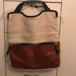 Women’s leather bag
